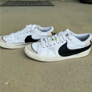 Nike Blazer Low Jumbo Shoes Men’s 11